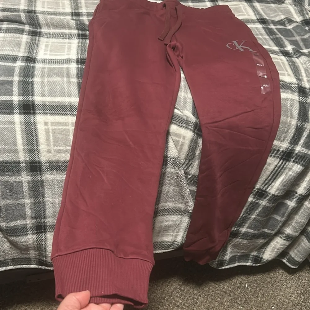 Maroon Women’s Calvin Klein Sweatpants - Picture 4 of 5